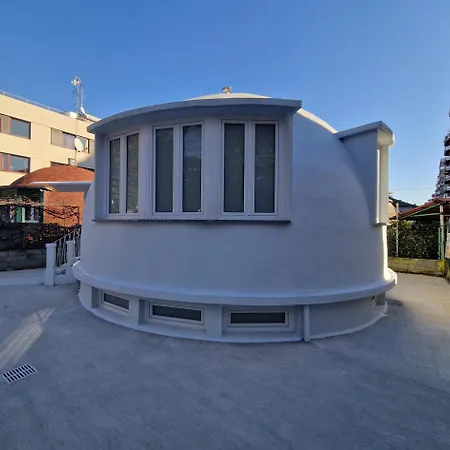 The Igloo Milano-3